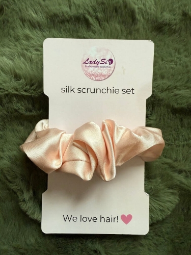  Silk scrunchie Jedwabna gumka do włosów różowa
